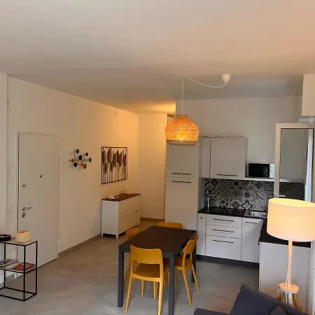 Nuovissimo Bilocale Vista Mare Apartment